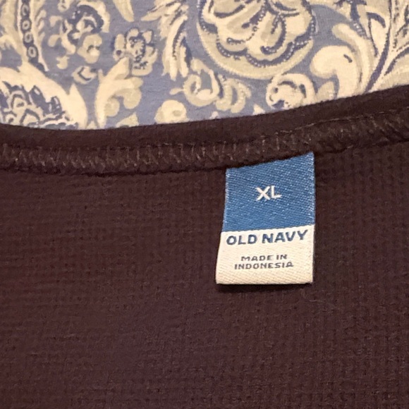 Bundle Old Navy Short Sleeve Henley Top-Black White Peach - Picture 9 of 14